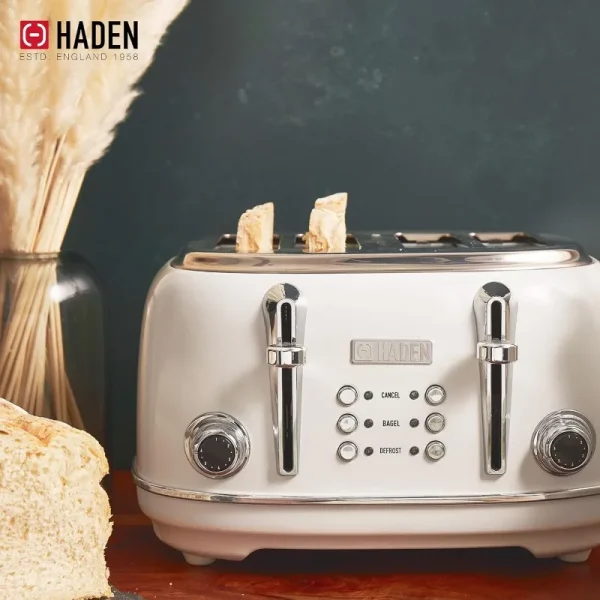 Heritage Stainless Steel 4-Slice Toaster with Extra-Wide Slots, Ivory - Image 6