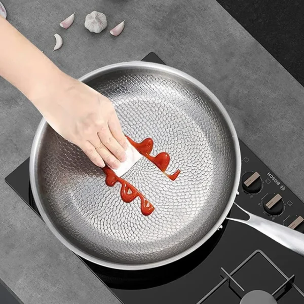 German Titanium Steel Frying Pan Uncoated Non Stick Pan Fish Scale Hammer Pattern Household Steak Frying Pan Kitchen Cookware - Image 3
